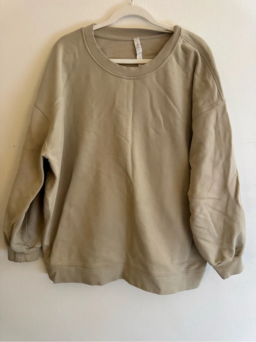 lululemon athletica Perfectly Oversized Crew - tan